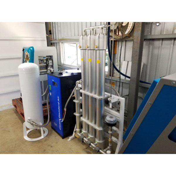 ３本のメンブレンとドライヤー。低圧タンクのシステムです