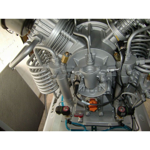 コンプレッサー本体です