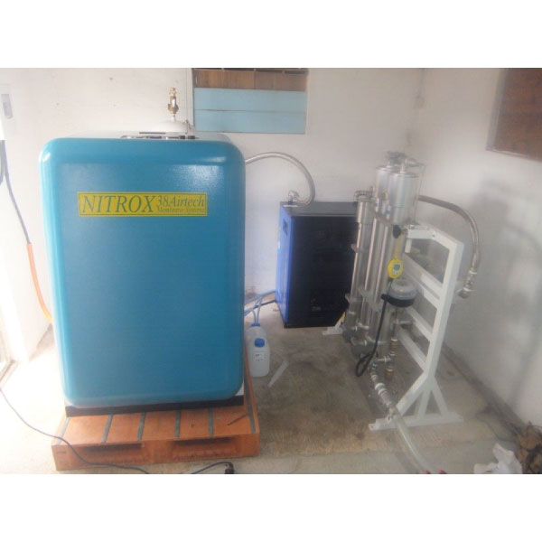 SCAT300と自立式メンブレンシステムです